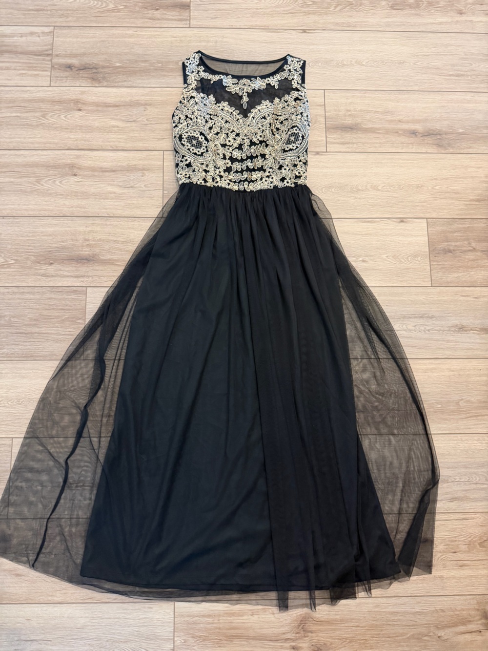 Elegant Black Lace-Appliqué Evening Dress (can we be worn for Indian Weddings)